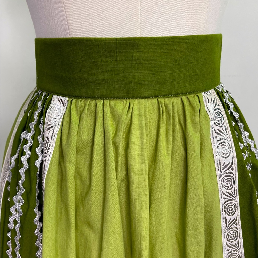 Vintage 1950’s Pea Green PATIO SET Cotton Skirt Set, western, cowgirl, ricrac - Picture 5 of 7